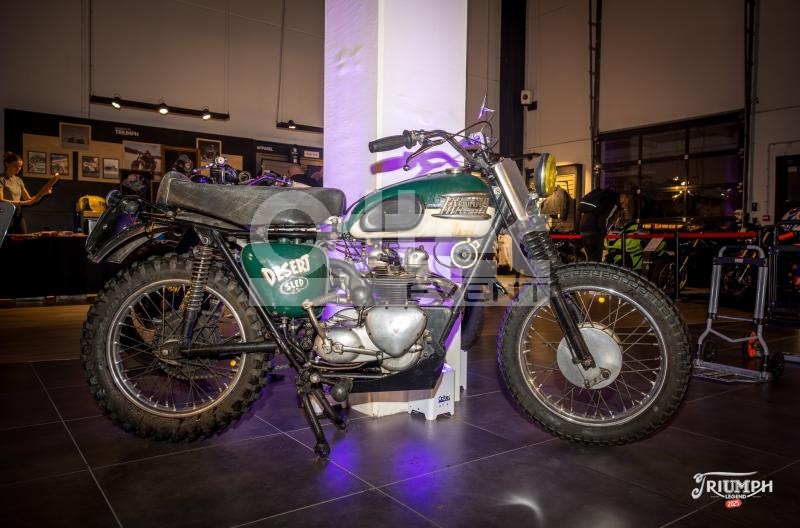 TRIUMPH LEGEND LILLE SECLIN