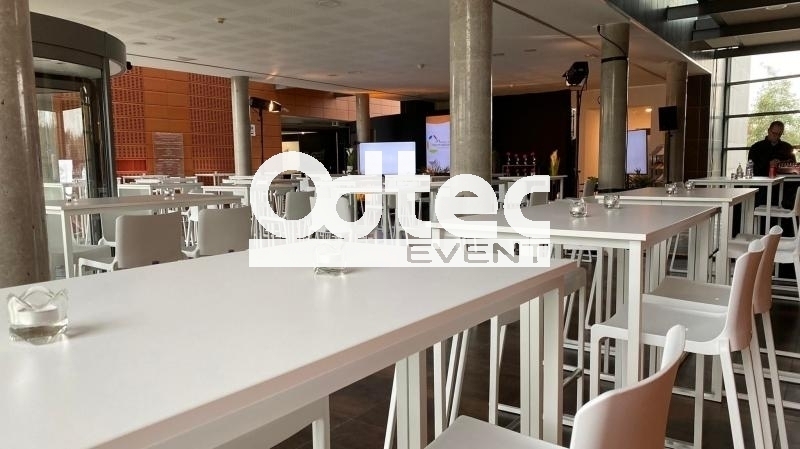 Double TABLE SQUARE OUVERTE BLANCHE (6 Personnes) Blanche - location Mouscron Tournai Lille - photo 6