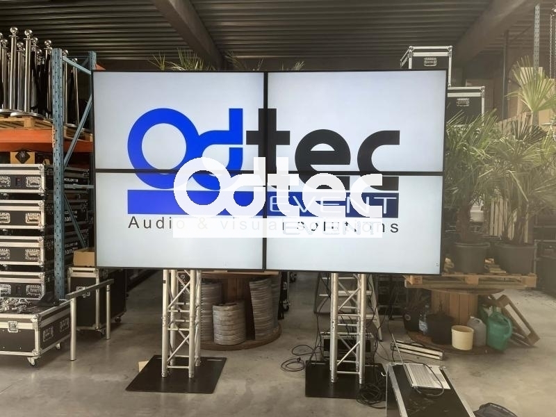 Ecran leds 4 K - 330 cm