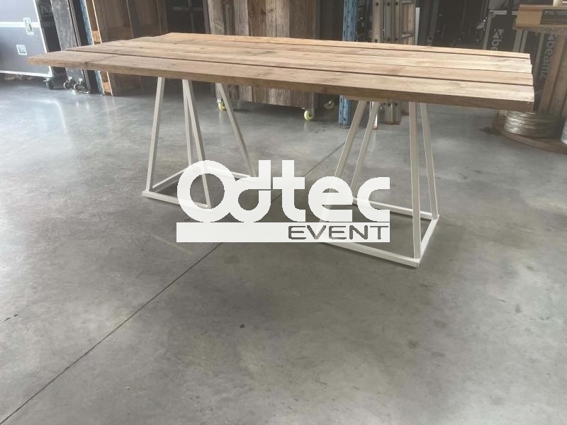 TABLE RUSTIQUE 'LOOK VINTAGE'